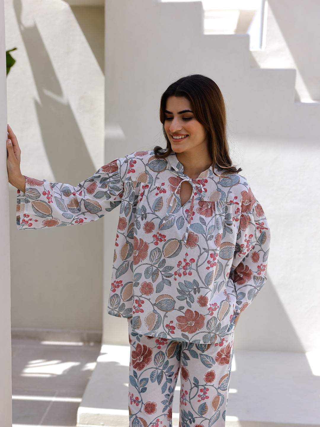 Women Flower Printed Full Sleeves Night Suit