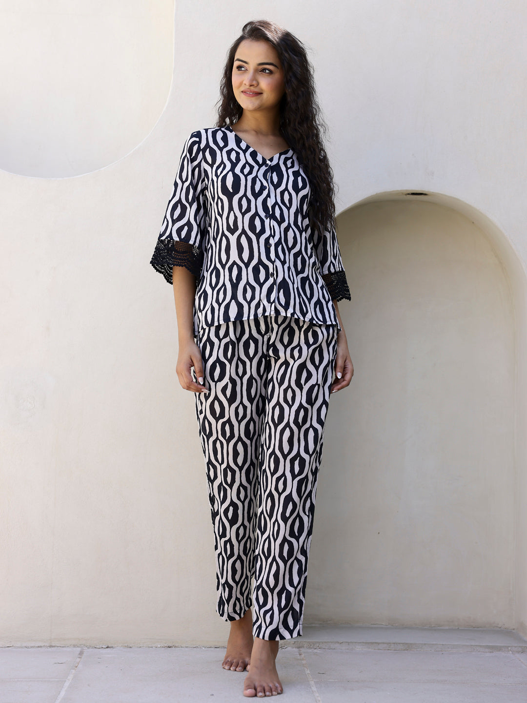 Black and White Geometric Cotton Night Suit