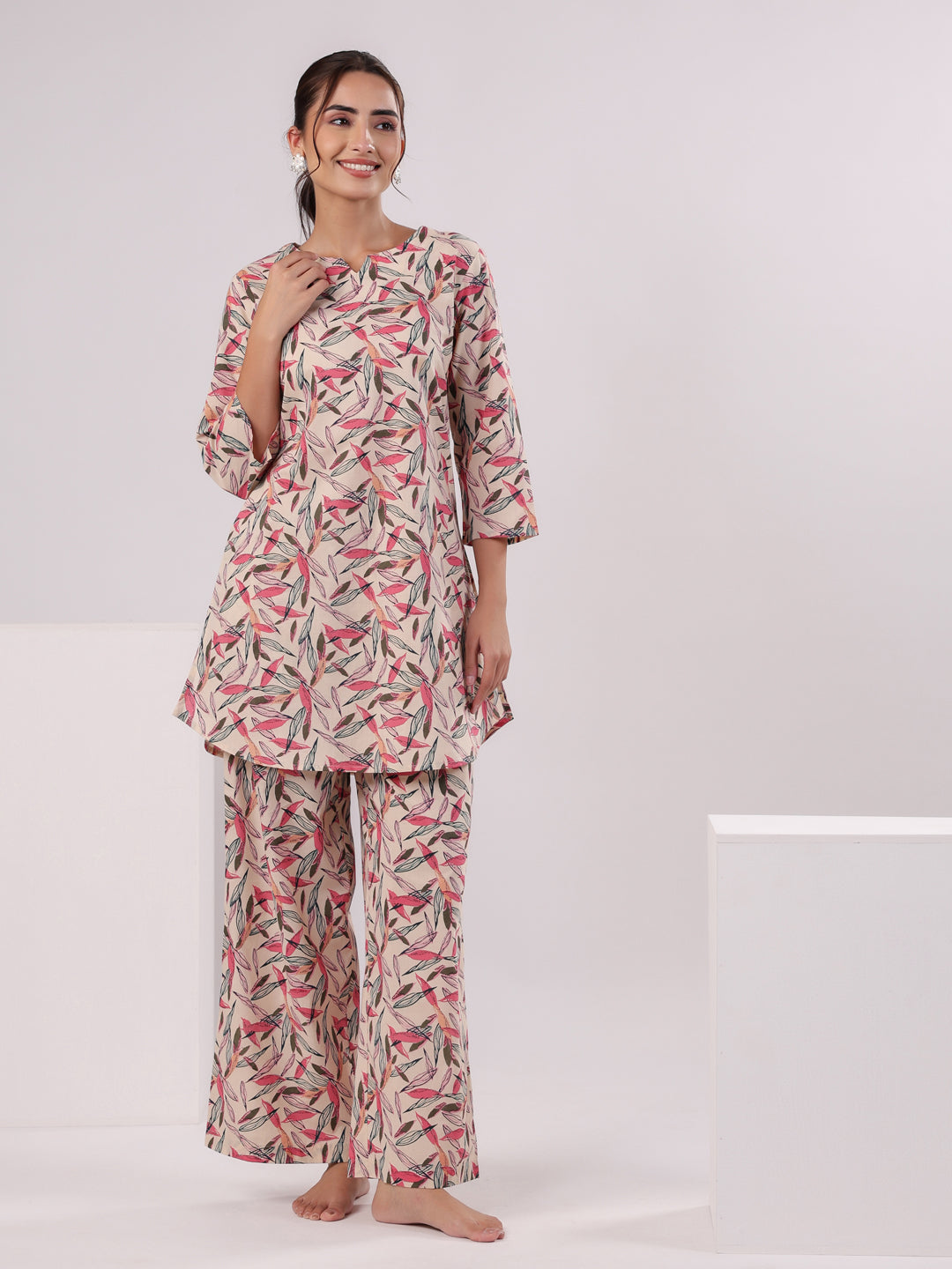 Multicolor Leaf Printed Night Suit Set