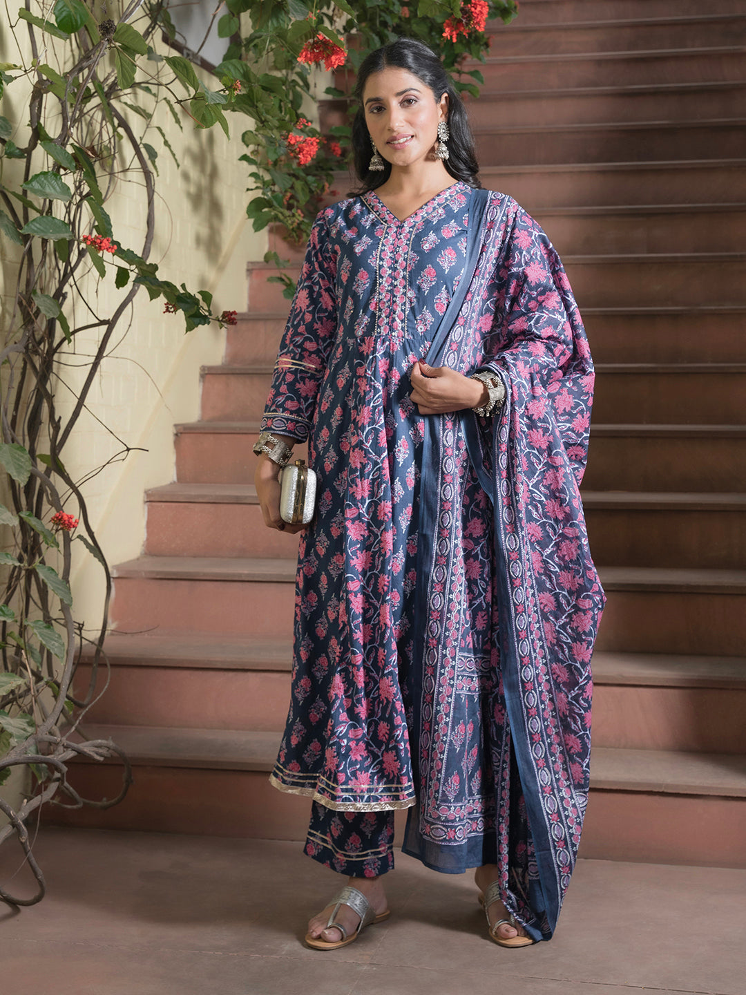 Women set of Pure Cotton 3 pcs Blue Colour Flared Printed Kurta Sets