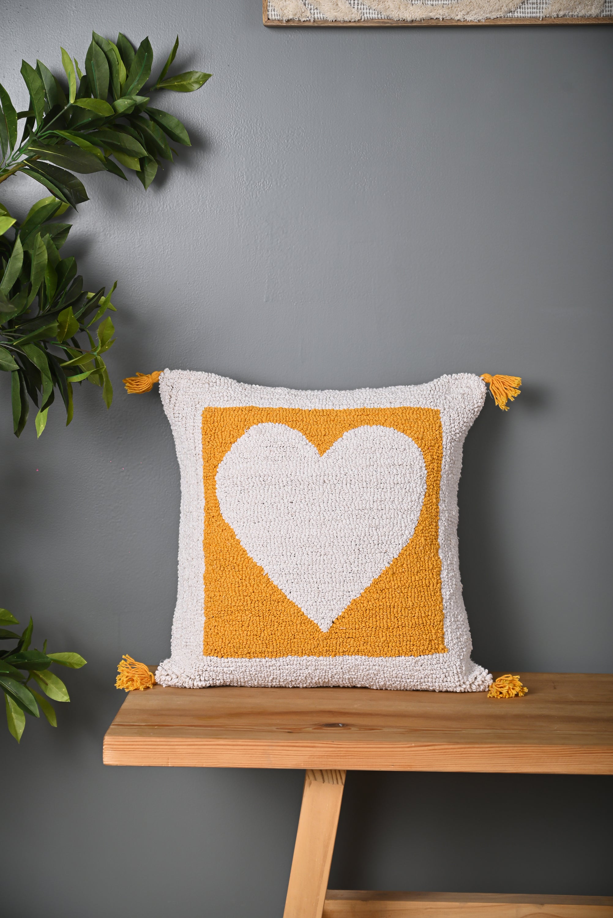 White Heart Design Truffted Cushion Cover