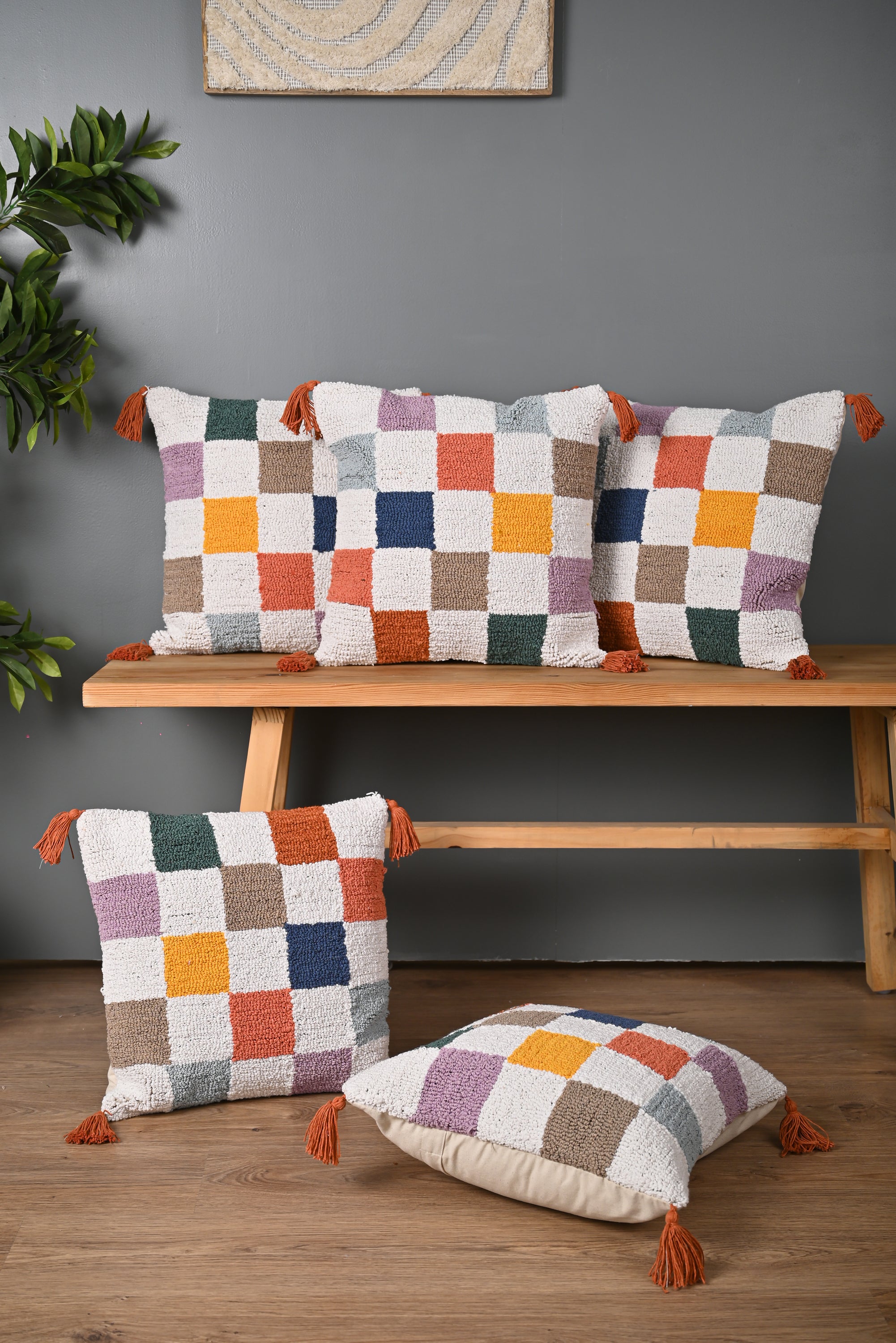 Multicolor Chacks Design Truffted Cushion Cover