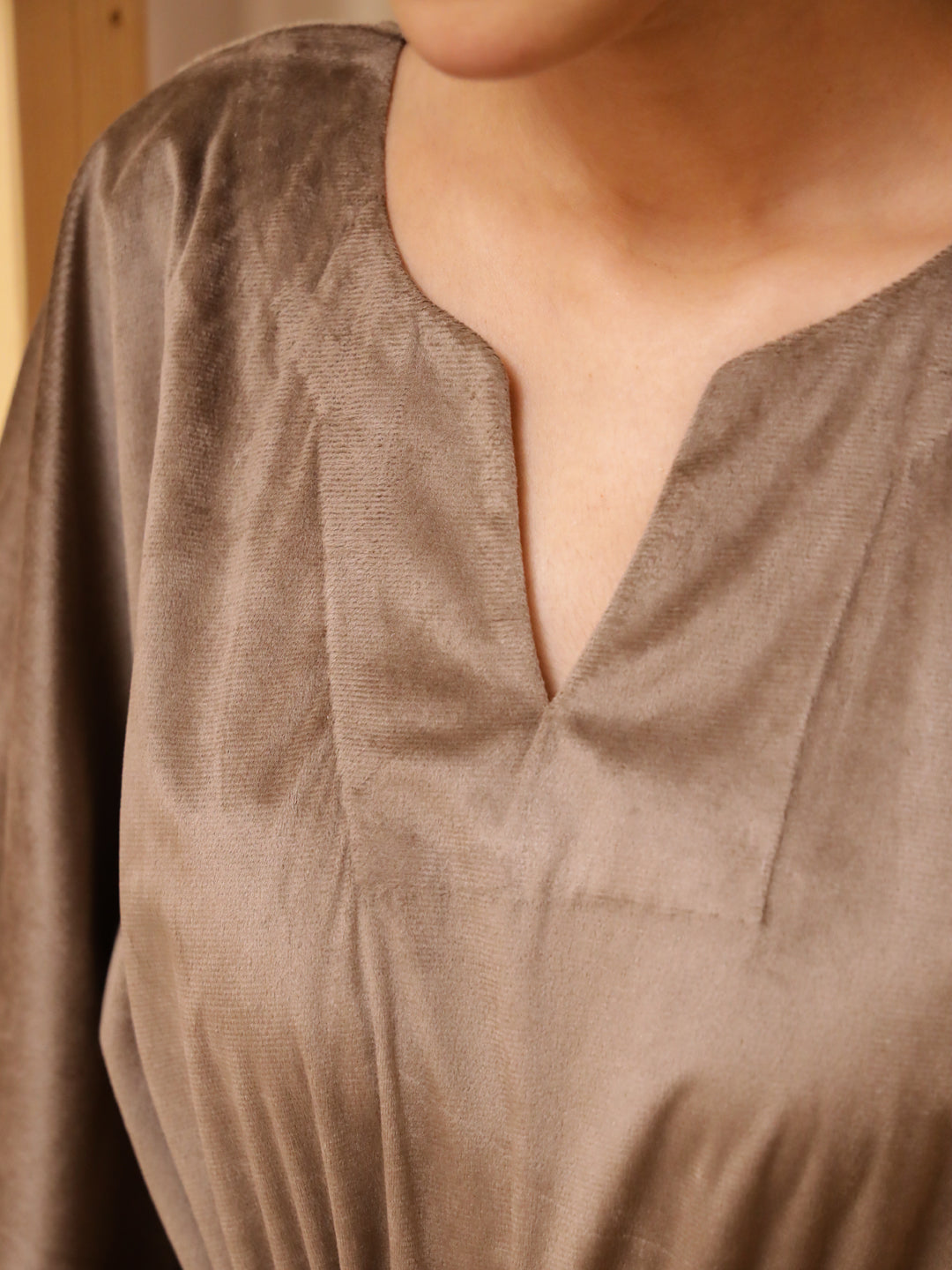 Brown V-Neck Velvet Winter Kaftan