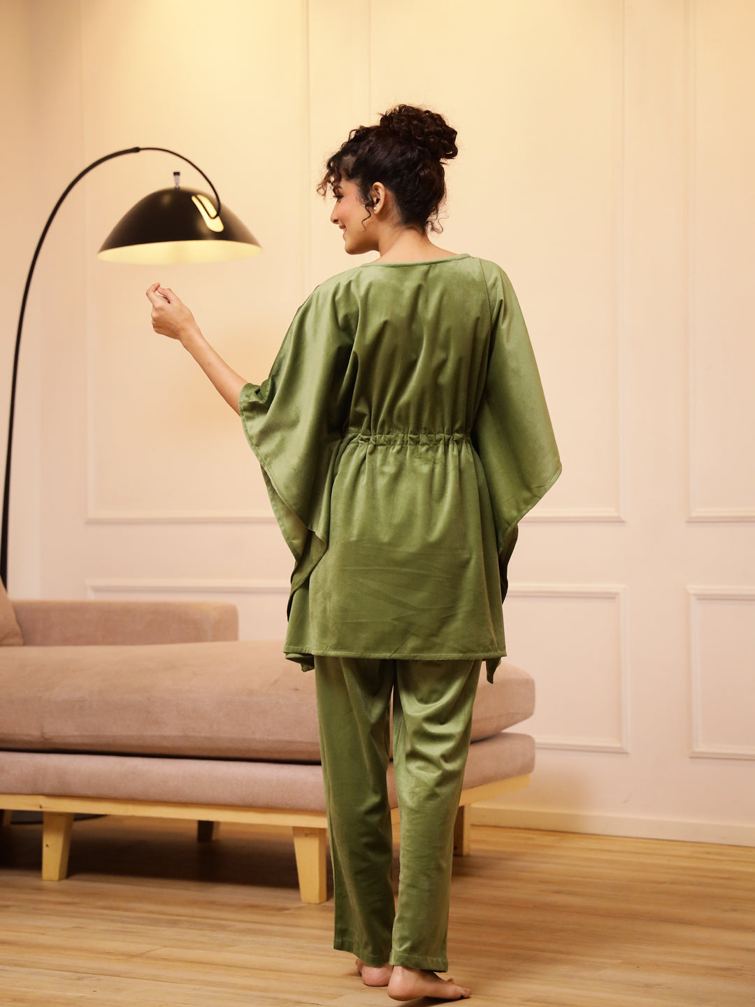 Green V-Neck Velvet Winter Kaftan