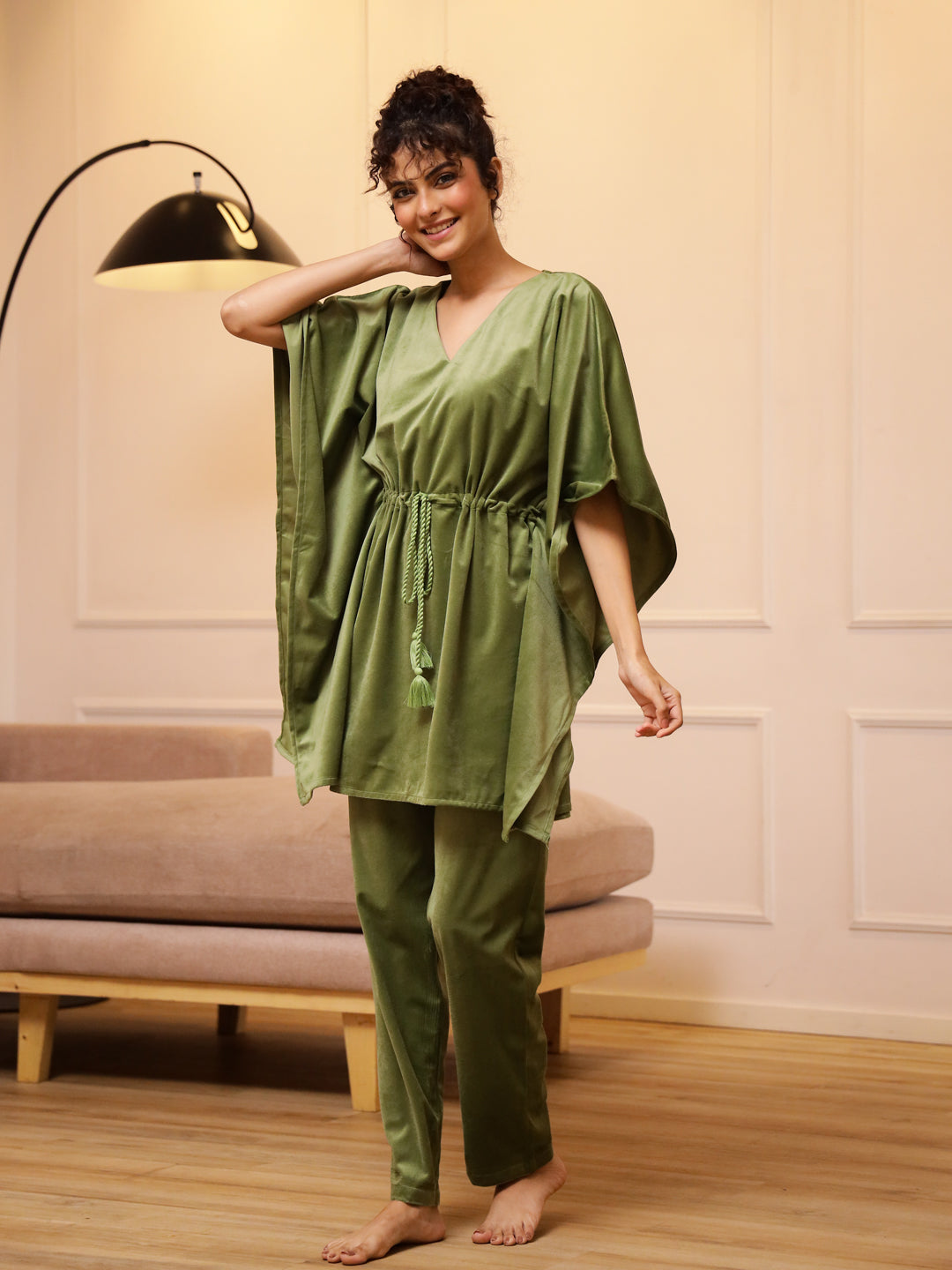 Green V-Neck Velvet Winter Kaftan