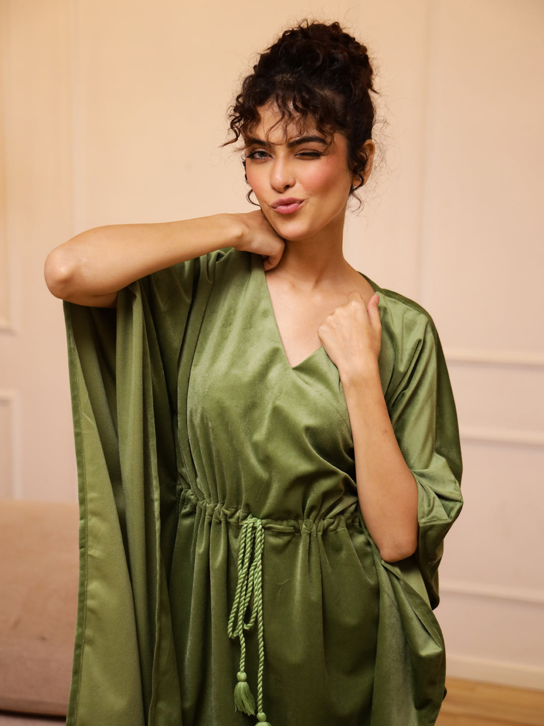 Green V-Neck Velvet Winter Kaftan