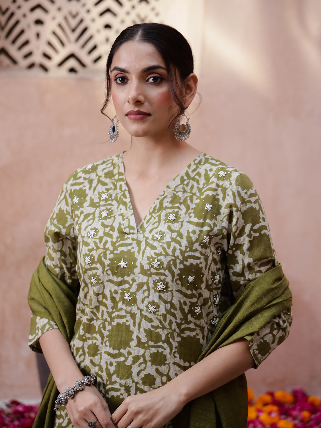 Floral Printed V-Neck Kurta Set