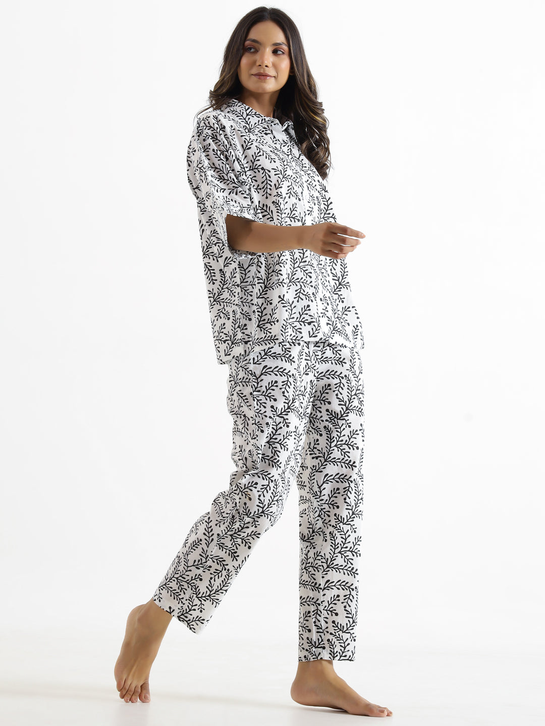 Pinnate black & white Cotton Night SUIT