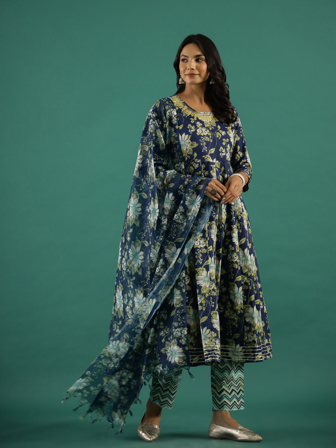 Floral Printed Round Neck Kurta Set