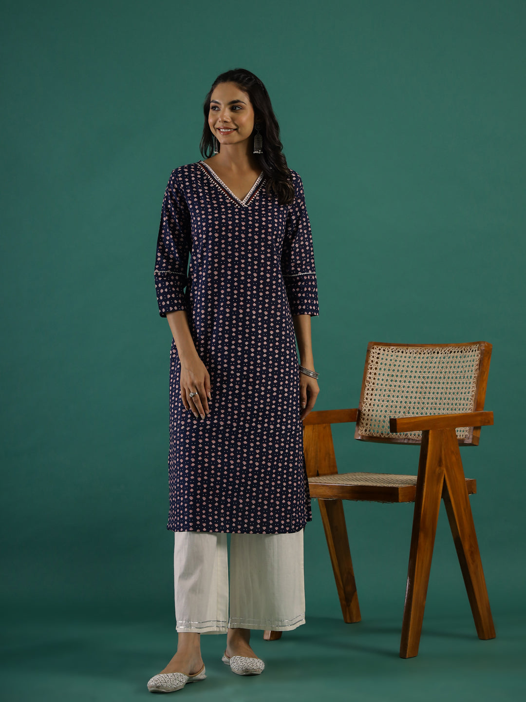 Indigo Ethnic Motif Printed Cotton Straight Kurta