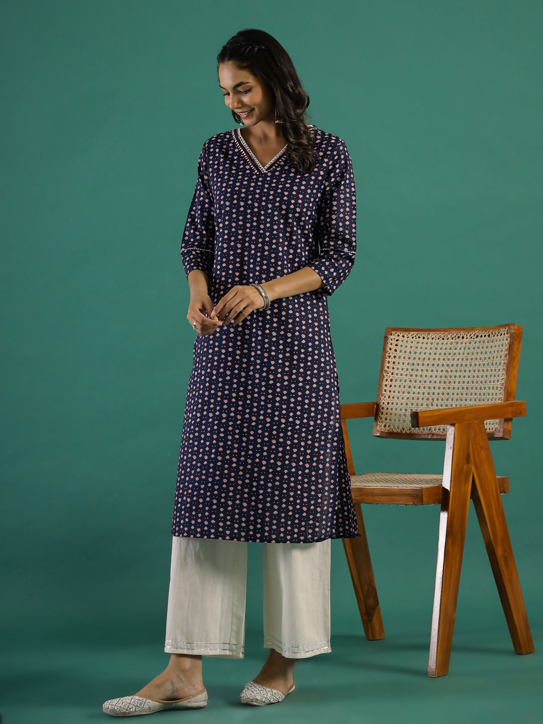 Indigo Ethnic Motif Printed Cotton Straight Kurta