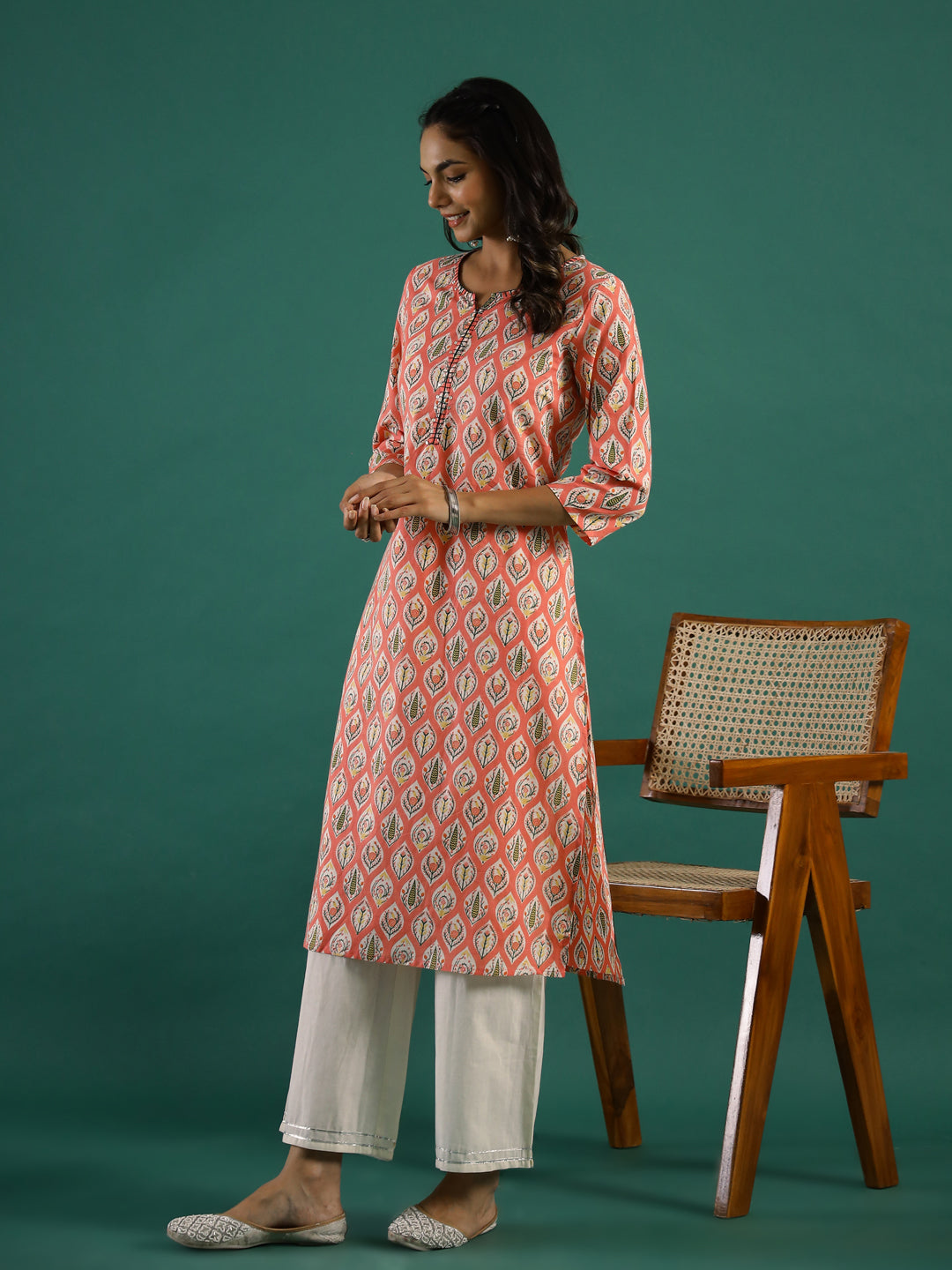 Pink Ethnic Motif Printed Cotton Straight Kurta