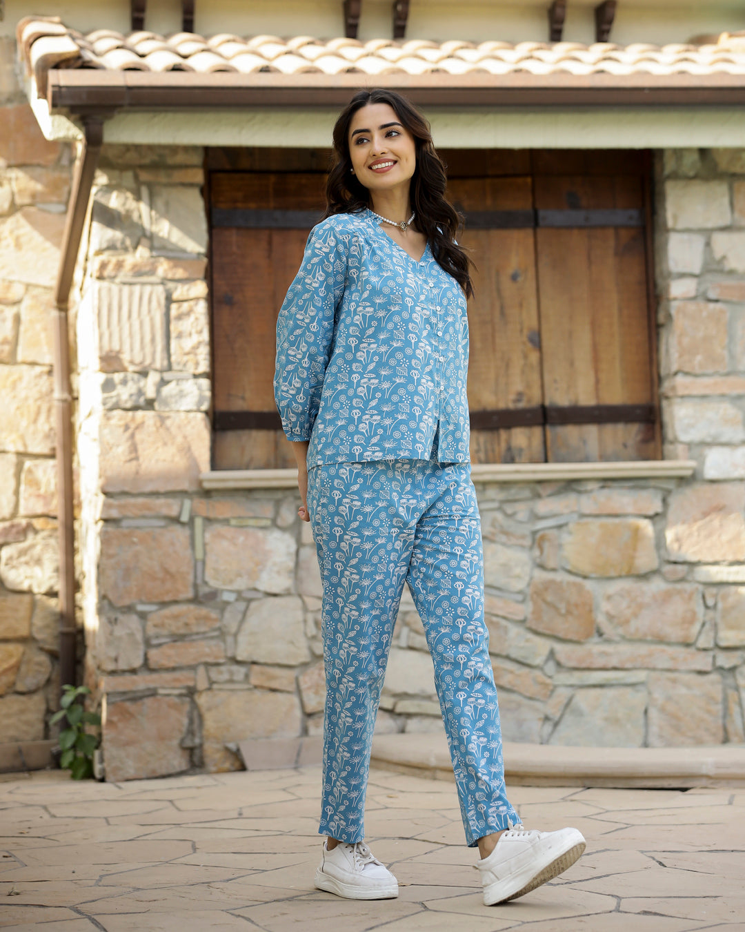 Blue Leaf Cotton Night SUIT