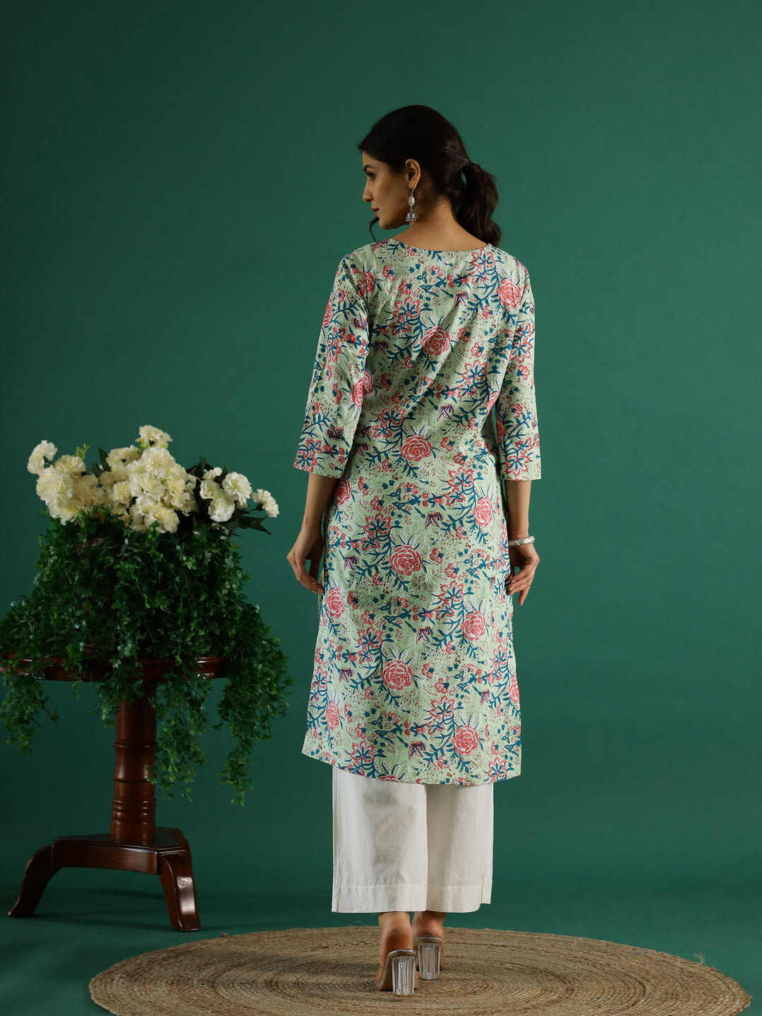 Green Flower Printed Round Neck Cotton Kurta