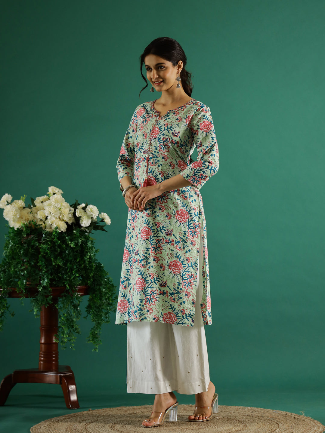 Green Flower Printed Round Neck Cotton Kurta