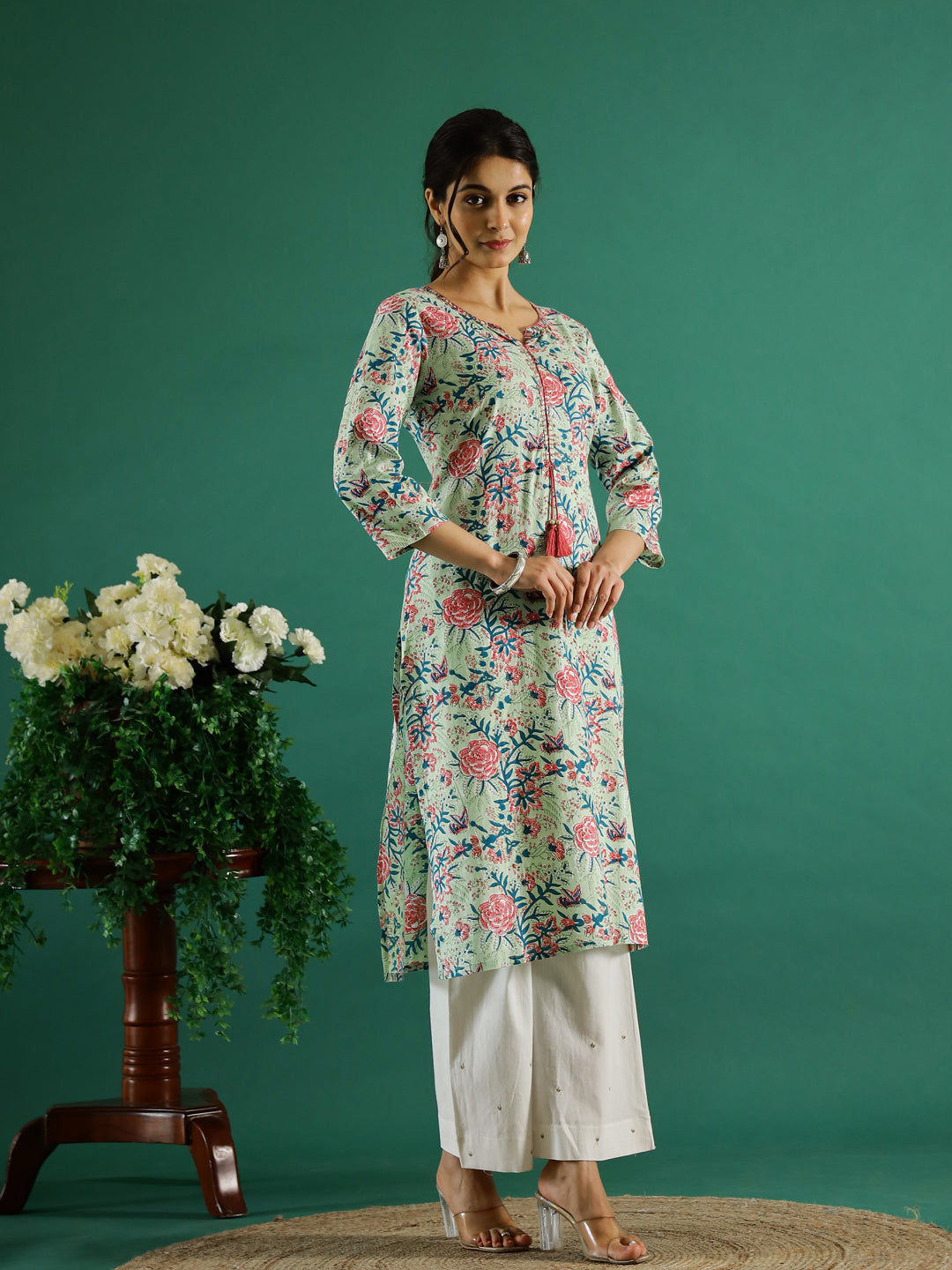 Green Flower Printed Round Neck Cotton Kurta