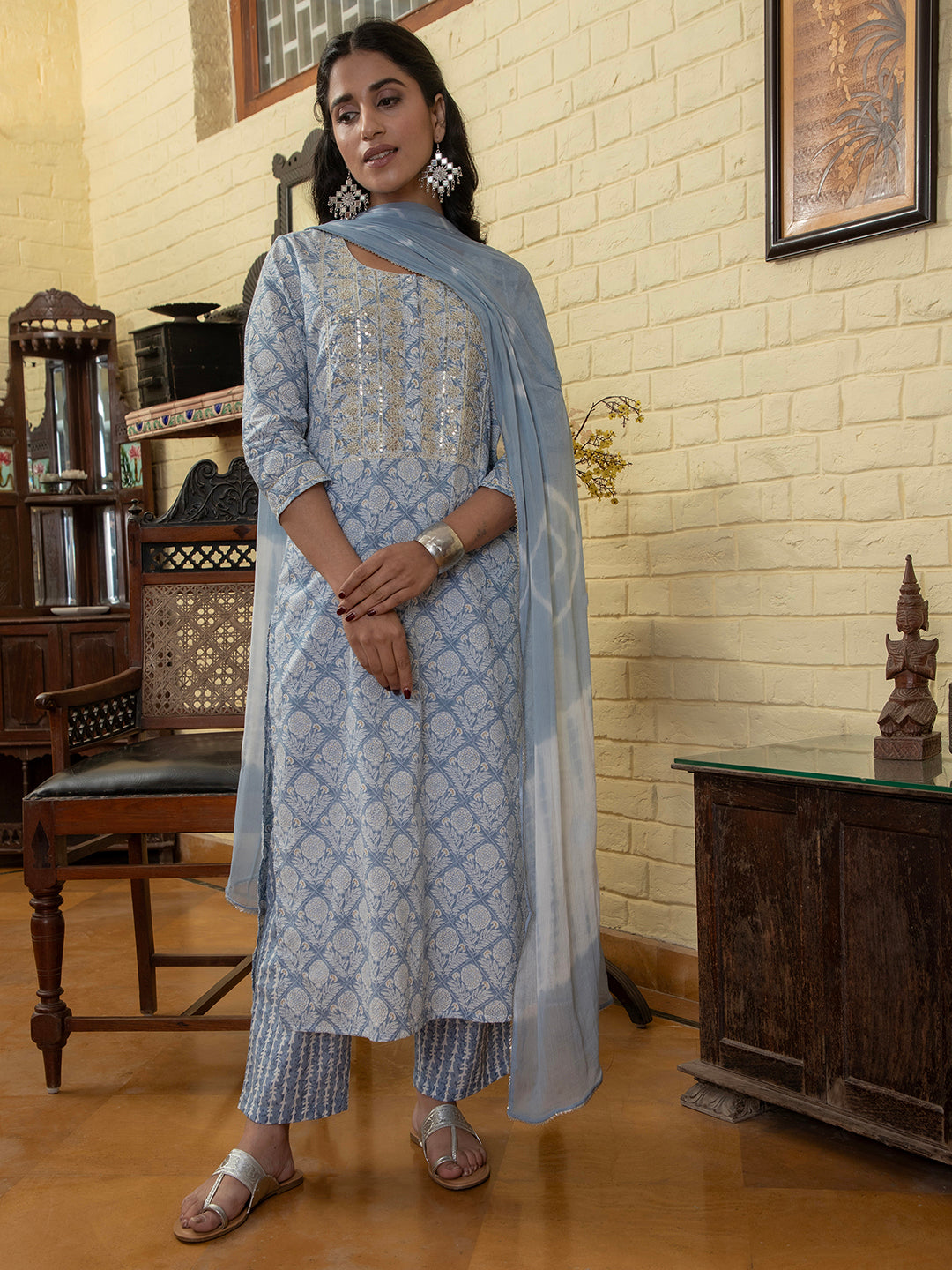 Blue Flower Printed Round Neck Cotton Kurta Set