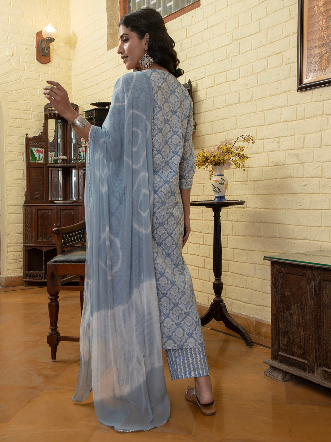 Blue Flower Printed Round Neck Cotton Kurta Set