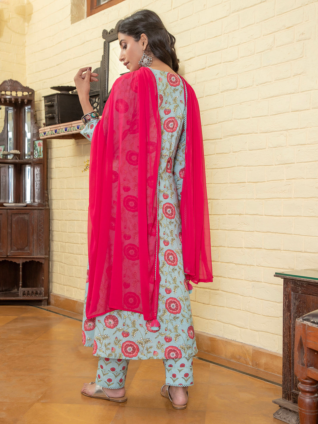 Women Flower Printed Cotton Kurta Set