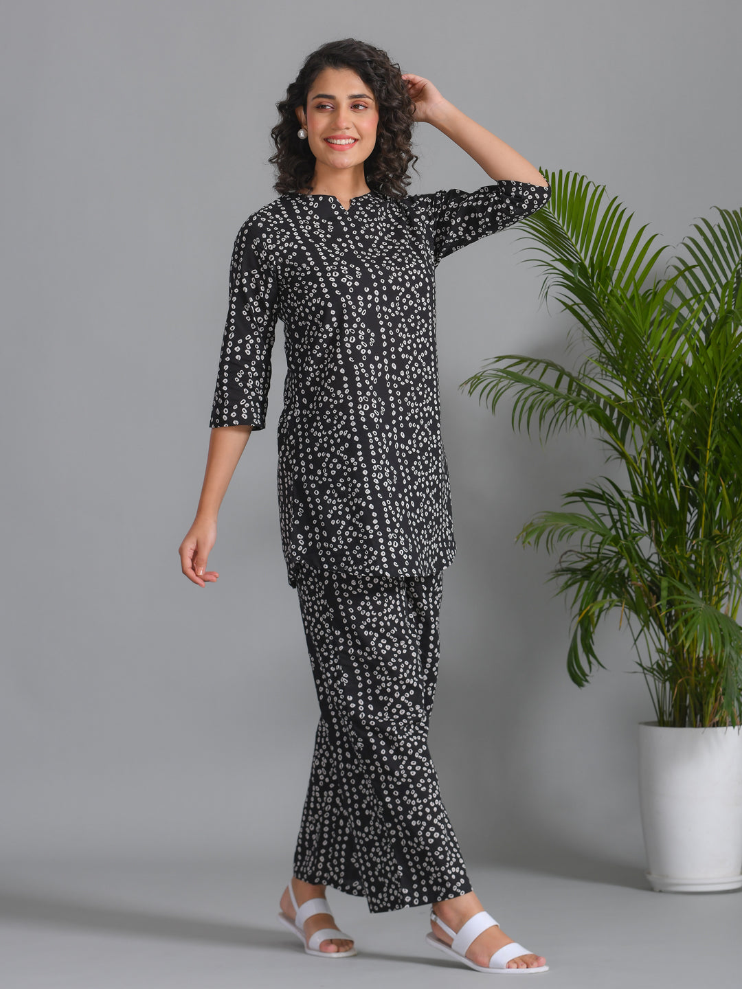 Women Floral Printed Black loungewear set