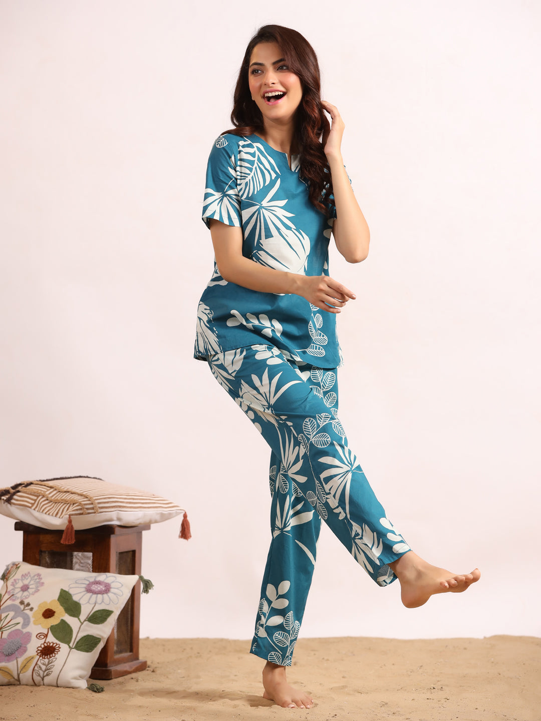 Blue tropical  Print Night Suit Set with Payjama