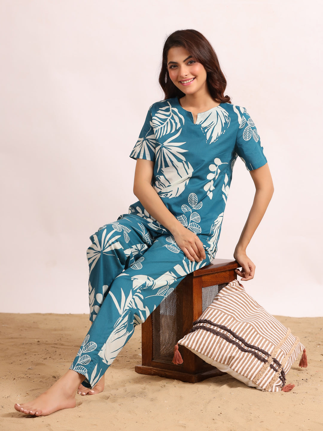 Blue tropical  Print Night Suit Set with Payjama