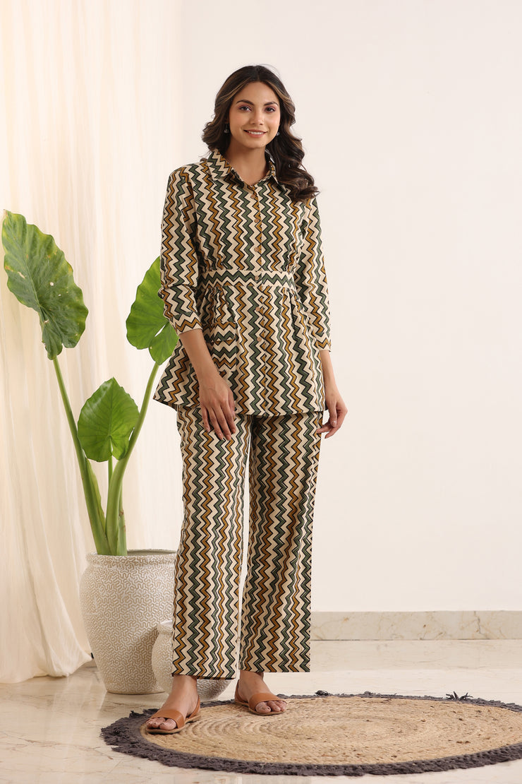 Pure Mul Natural Tie and Dye Cotton Women's Co-Ord Sets. at Rs 595/piece in  Kolkata