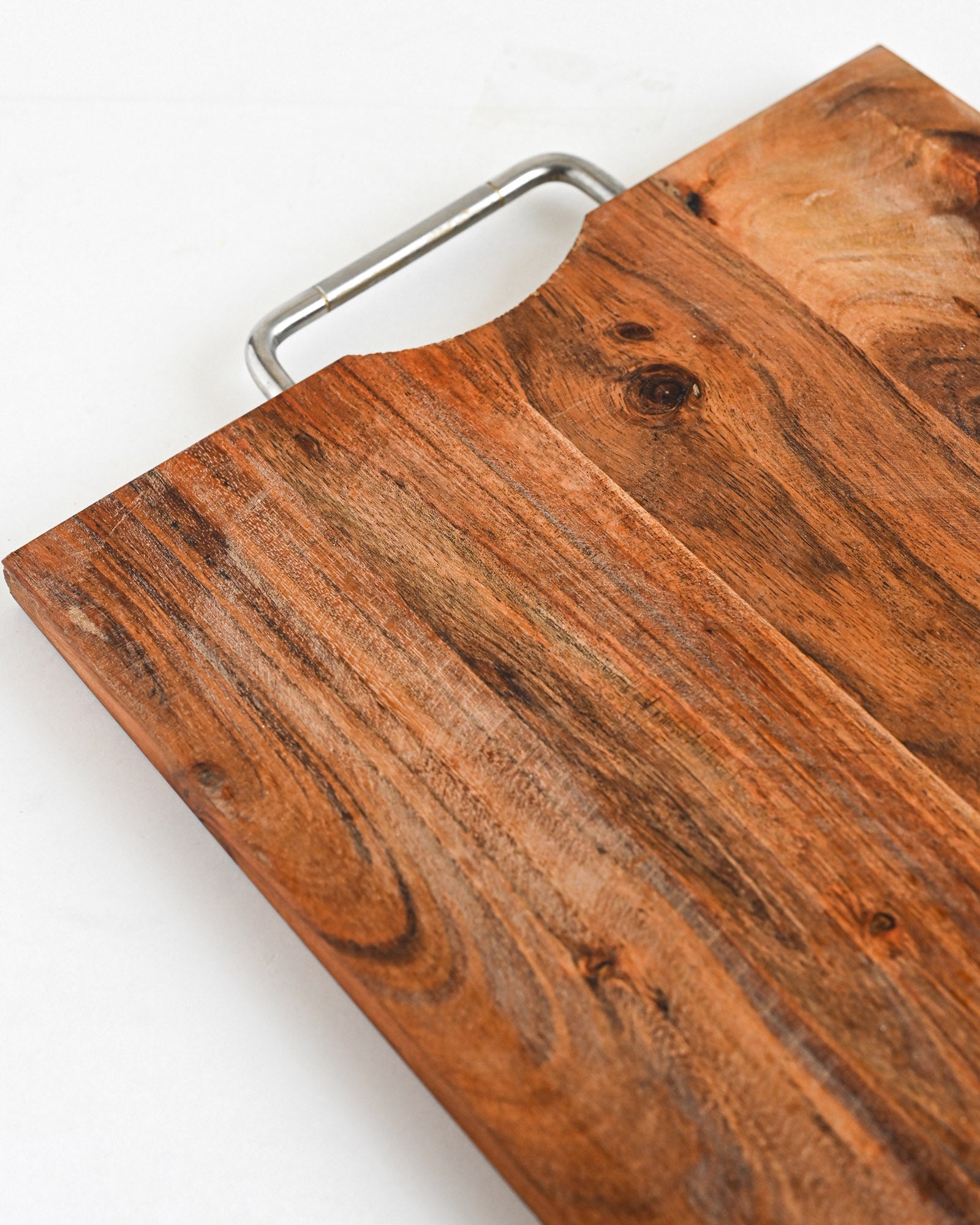 ACACIA WOOD CUTTING BOARD