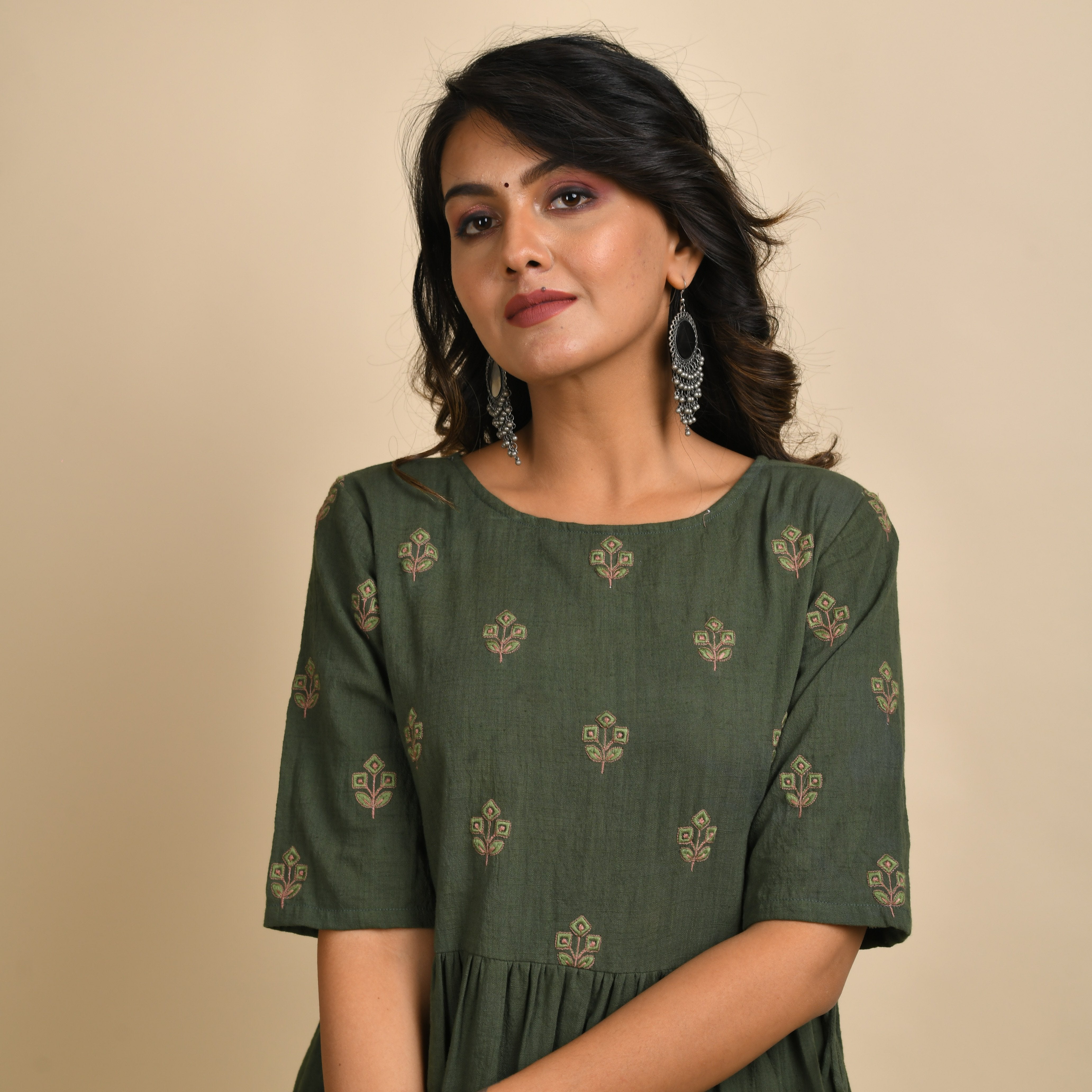 RANGDEEP WOMEN'S EMBROIDERY KURTA