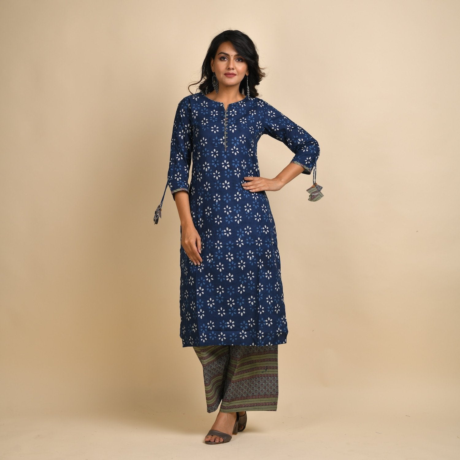 Rang Deep Women Set of Cotton Kurta with Palazzo