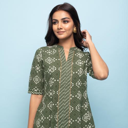 Rang Deep Women Set of Green Cotton Kurta with Palazzo