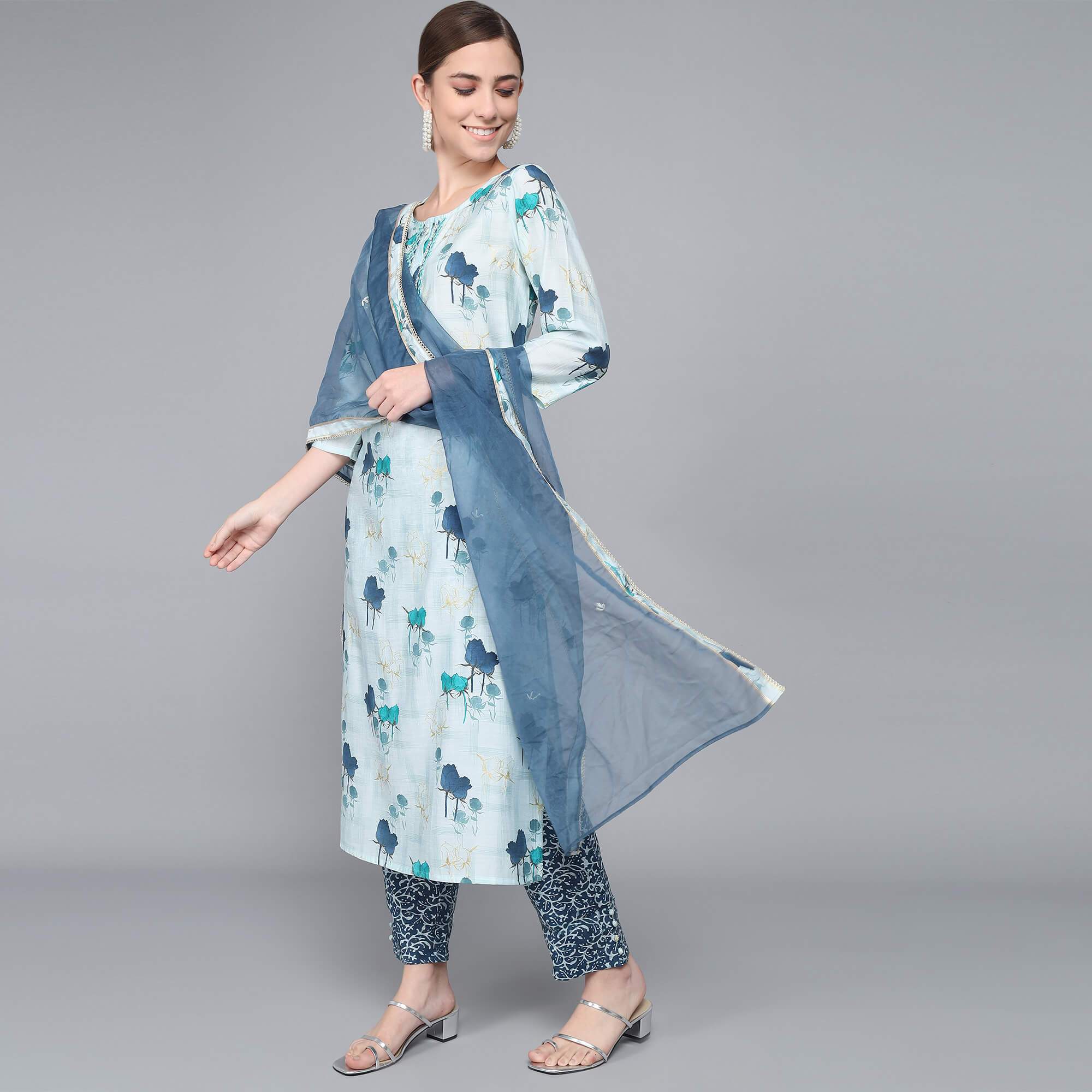 SKY BLUE MUSLIN WOMEN'S KURTA PAJAMA DUPATTA SET muslin kurta Rangdeep-Fashions 